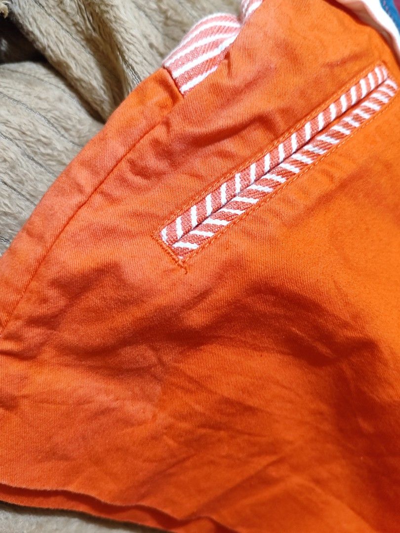 Paul Frank Orange Short (Category: Shorts) located in Iloilo. Submitted by cynehllevie (Listing ID 1461356177, Image 2). Description: Paul Frank Orange Short with minimal flaws Large on Tag waistline is 33 inch.