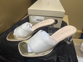 (Category: ) located in . Submitted by singapina (Listing ID 1461356502, Image 1). Description: .