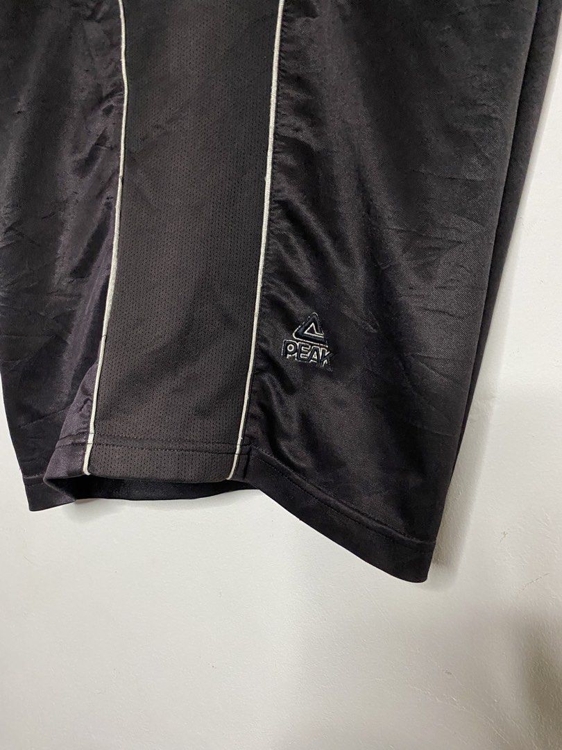 Peak Ball Shorts (Category: Shorts) located in San Pedro. Submitted by kristofesp08227 (Listing ID 1461517101, Image 2). Description: Peak Ball Shorts Sz XL on tag, 30 up to 40 waist adjustable 8/10 condition 8/10 color rate PM FOR MORE DETAILS .