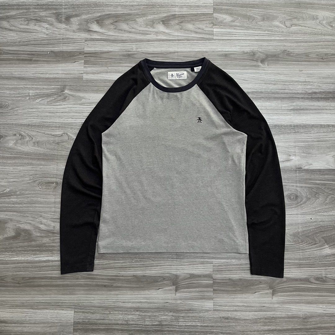 PENGUIN LONGSLEEVE‼️ (Category: Tshirts & Polo Shirts ) located in Cebu City. Submitted by clarkcamu68040 (Listing ID 1461338541, Image 1). Description: PENGUIN LONGSLEEVE‼️ AS NEW SIZE SMALL W 19.5 / L 26 COLORATE 10 / 10 ISSUE : ❌❌❌ PHP 550 + 90 SF 🛒🛒 📍CEBU ,CITY OF NAGA 🚚 J&T EXPRESS.
