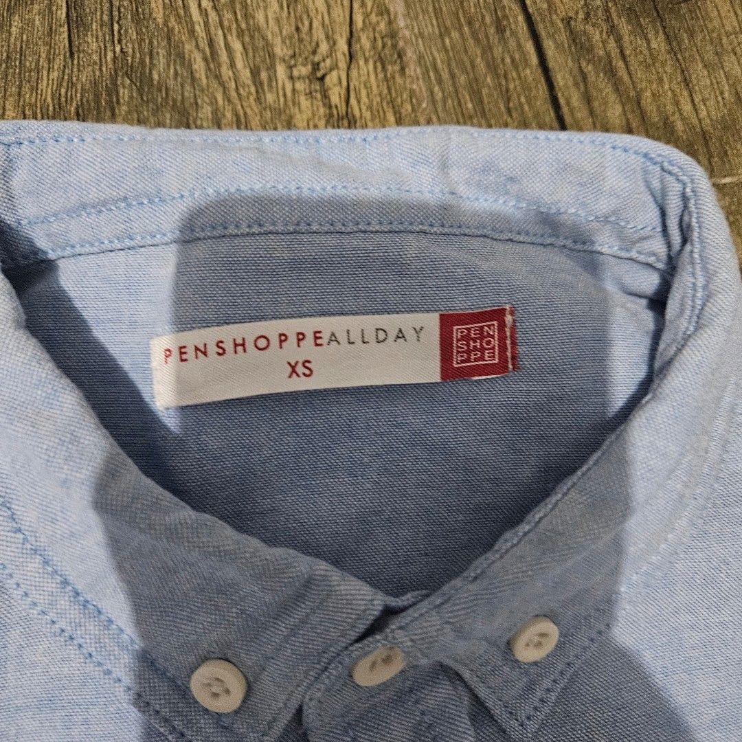 Penshoppe XS Button-Down Short Sleeve (Category: Formal Shirts) located in Pasay City. Submitted by pass.it.on.ph (Listing ID 1461501190, Image 2). Description: Penshoppe Skyblue XS.