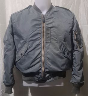 (Category: ) located in . Submitted by thriftrot (Listing ID 1461459962, Image 1). Description: .