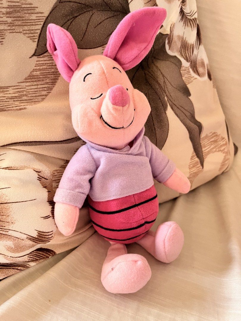 Piglet with jacket plush (Category: Plushies & Soft Toys) located in Paranaque City. Submitted by bonsaiart (Listing ID 1461407588, Image 2). Description: Pre owned Good condition Beaded 650+sf Payment via GCASH or paymaya No to meetup No to cop / cod Shipping via j&t only.
