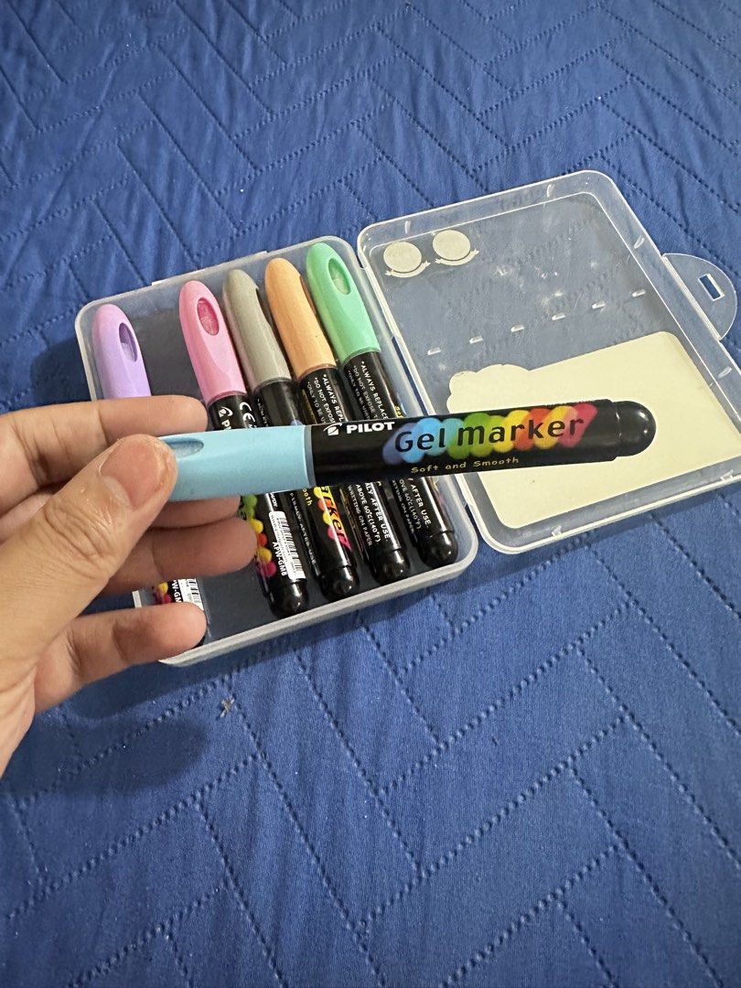 Pilot Gel Marker Pastel Colours Set (Category: Stationery & School Supplies) located in Manila. Submitted by jailand08 (Listing ID 1461476693, Image 3). Description: - Set of 6 Pilot Gel Markers - Beautiful pastel colors - Soft and smooth ink flow - Refillable for long-lasting use - Ideal for drawing, art projects, and journaling - Comes in a convenient clear plastic case.