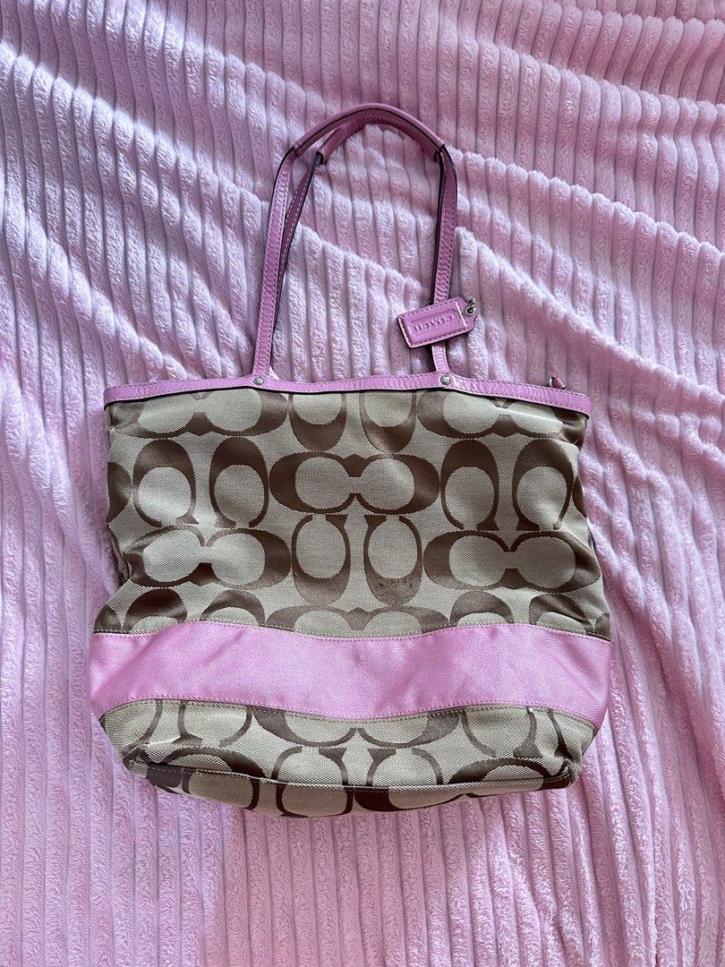 Pink Coach Vintage Tote Bag (Category: Tote Bags) located in Santa Rosa. Submitted by luckydear_ (Listing ID 1461385357, Image 2). Description: Authentic Coach Vintage Tote Bag Preloved Coach vintage tote bag in pink and signature print. Spacious and perfect for everyday use! ⚠️ Please note: Heavily used condition with holes/tears on the inner lining and signs of wear. Please check all photos carefully before purchasing. 💗 ₱1500+ shipping fee no