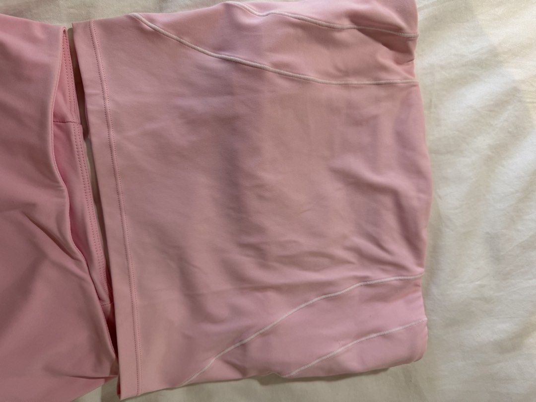 Pink Flare Leggings (Category: Other Bottoms) located in Quezon City. Submitted by zlsmrar (Listing ID 1461326261, Image 1). Description: - Soft pink flare leggings - Comfortable and stretchy material - Perfect for workouts or casual wear - White contrast seams for a stylish touch - Flattering flare at the bottom - Ideal for everyday use.