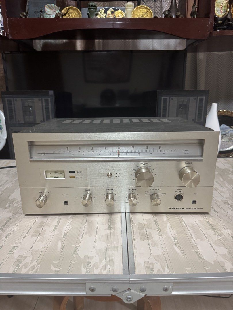 Pioneer MR-1000 (Second Unit) Stereo Amplifier (Category: Soundbars, Speakers & Amplifiers) located in Antipolo. Submitted by deanaudioguy02 (Listing ID 1461517264, Image 1). Description: DeanVinatgeAudiophile 🎚️🔈🎶💓 Pioneer MR-1000 Good Working Condition! 100 Volts Made in Japan! 🇯🇵 Cosmetic 9/10 AM/FM not yet converted The Pioneer MR-1000 (also known as the MR-1000S) is a vintage AM/FM stereo receiver released around 1975. It features a cl