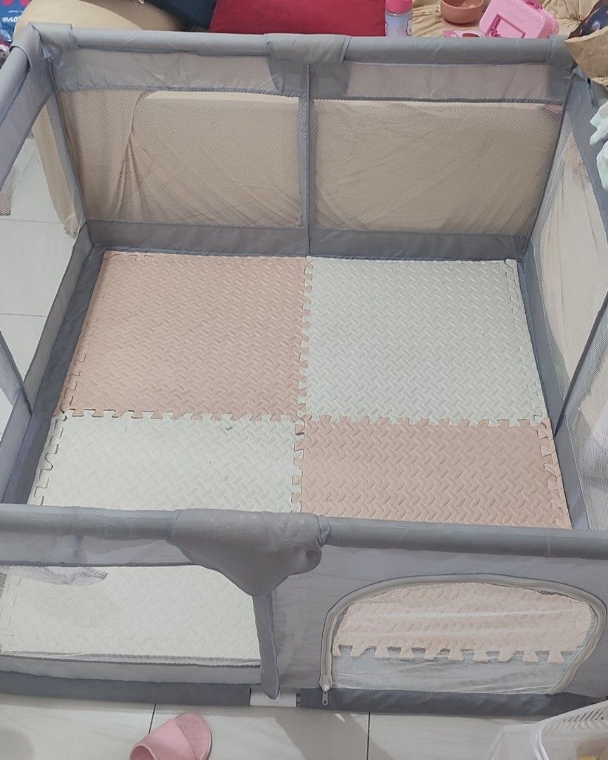 Playpen 130x130 (Category: Infant Playtime) located in Manila. Submitted by kimmydora16 (Listing ID 1461449838, Image 3). Description: 130x130cm playpen rfs decluttering.