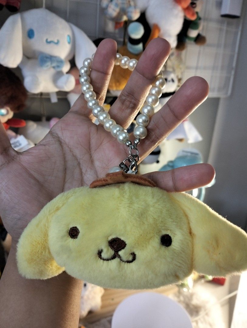 Plushies Japan items Hello Kitty (Category: Plushies & Soft Toys) located in Manila. Submitted by alayassulittipidfinds (Listing ID 1461412126, Image 3). Description: .