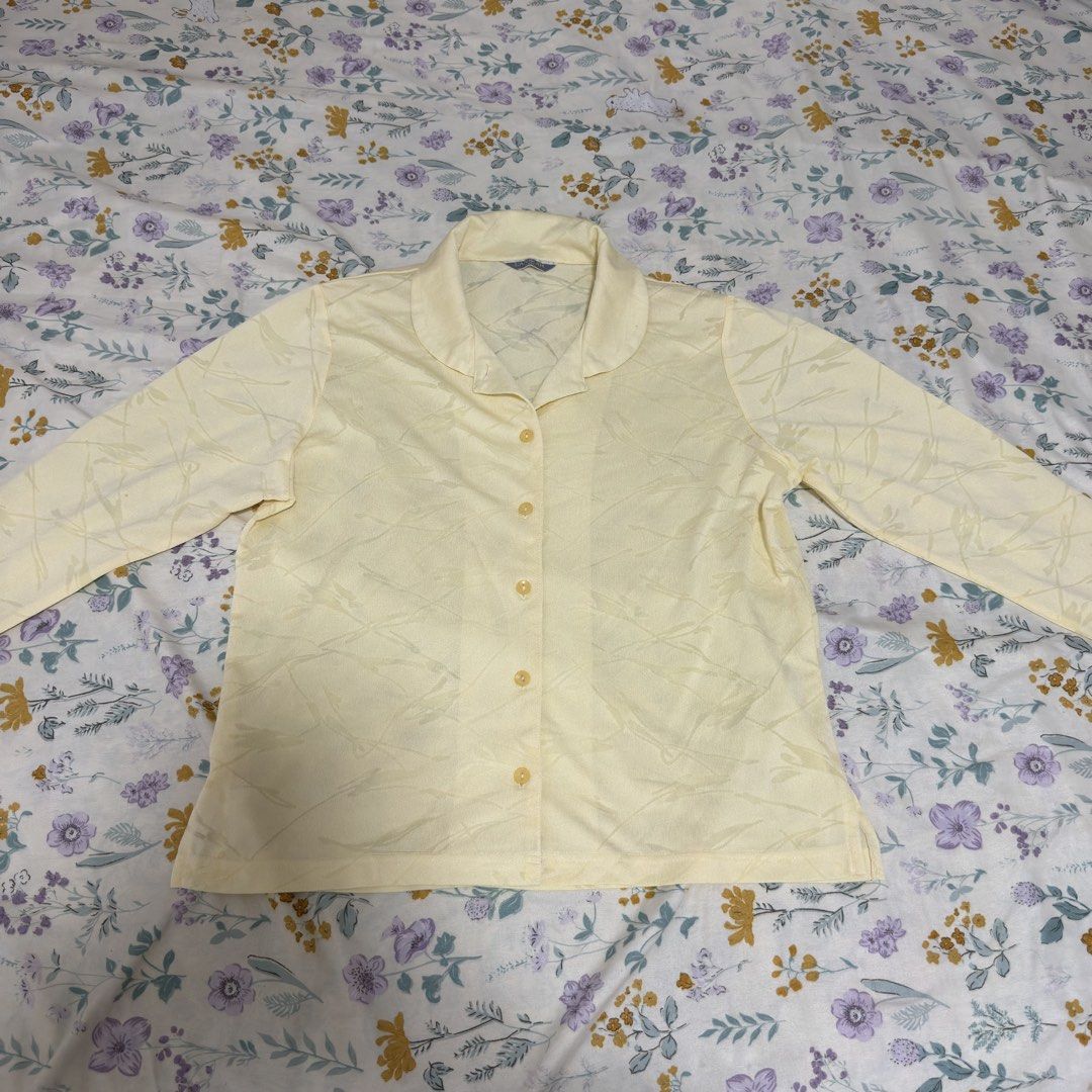 Polo Longsleeves (Category: Longsleeves) located in Manila. Submitted by declutters.wrdrb (Listing ID 1461476630, Image 1). Description: .