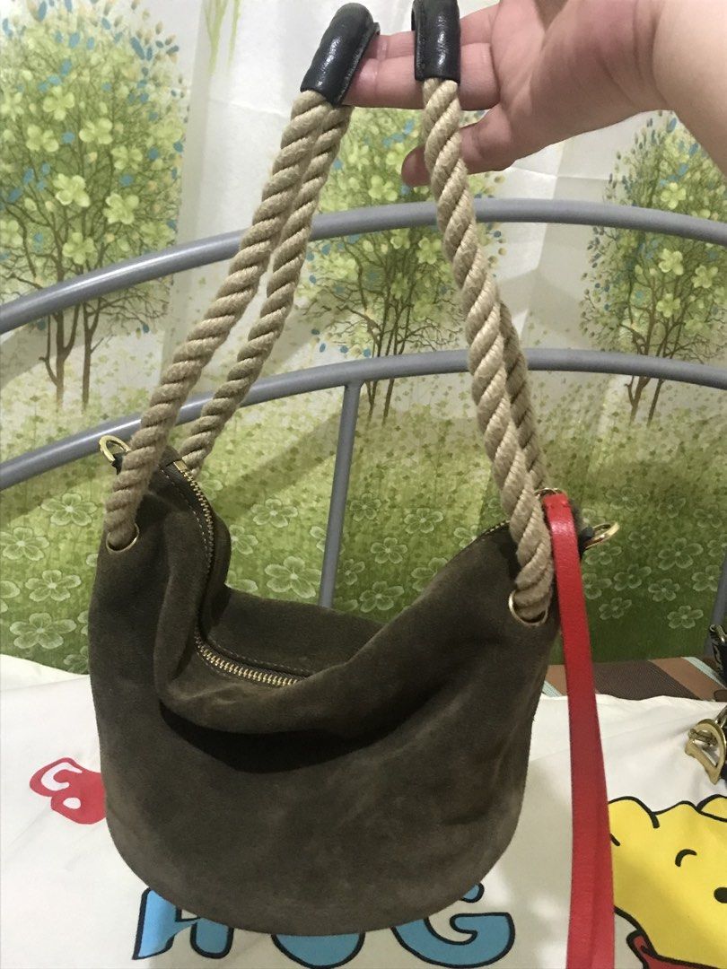 Ports 1961 (Category: Purses & Pouches) located in Balete No 2. Submitted by troyesybang (Listing ID 1461424026, Image 1). Description: Suede leather Authentic Ports 1961 No strap lang sha pede nio lagyan.