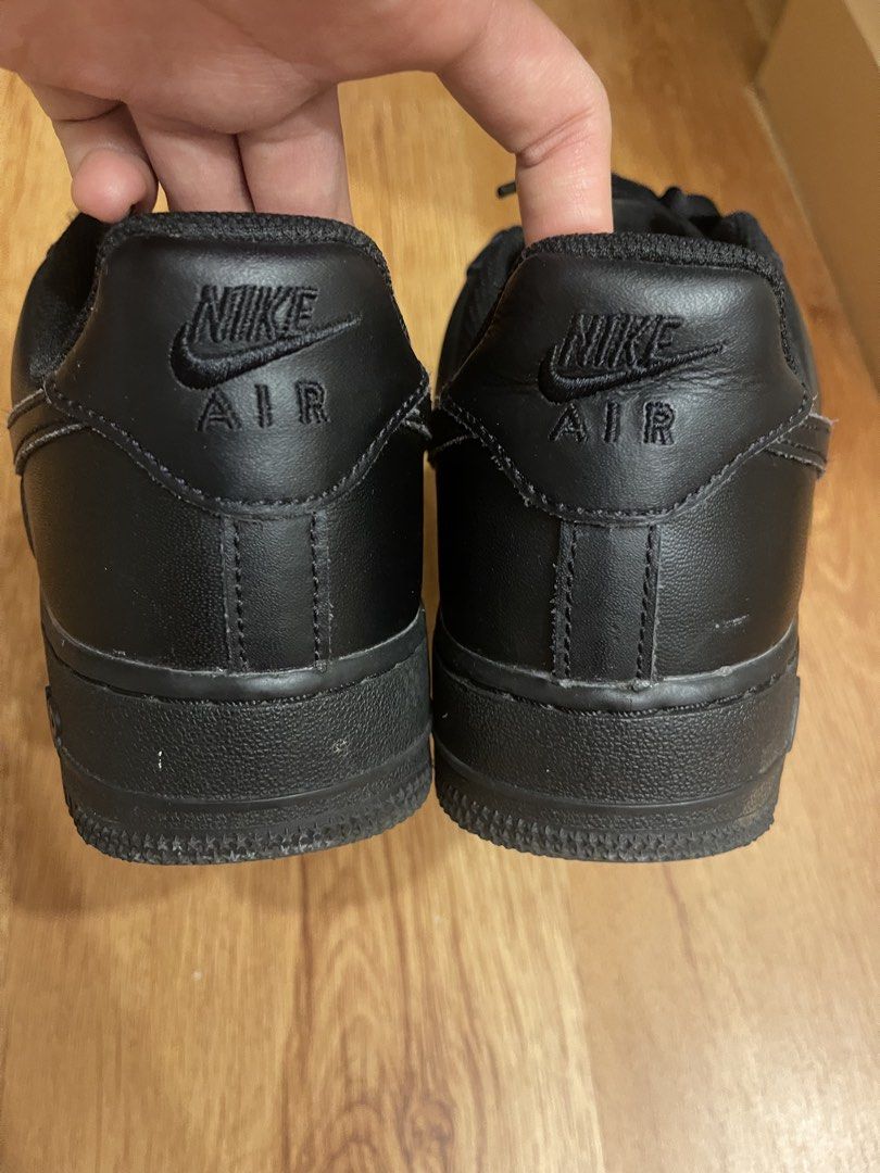 Pre loved Nike Air force 1 Black (Category: Casual Shoes) located in Quezon City. Submitted by cassyystuffnthings (Listing ID 1461486889, Image 3). Description: Personal pre loved | no box na Needs cleaning lang, white marks are dust Rfs: Decluttering.