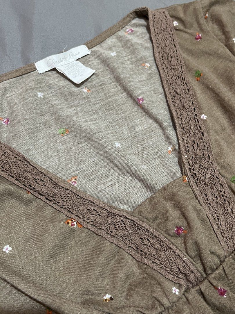 Vintage Y2K Charlotte Russe babydoll tunic top (Category: Blouses) located in Manila. Submitted by ljpgdn (Listing ID 1461507579, Image 3). Description: Dm me for more deets :).
