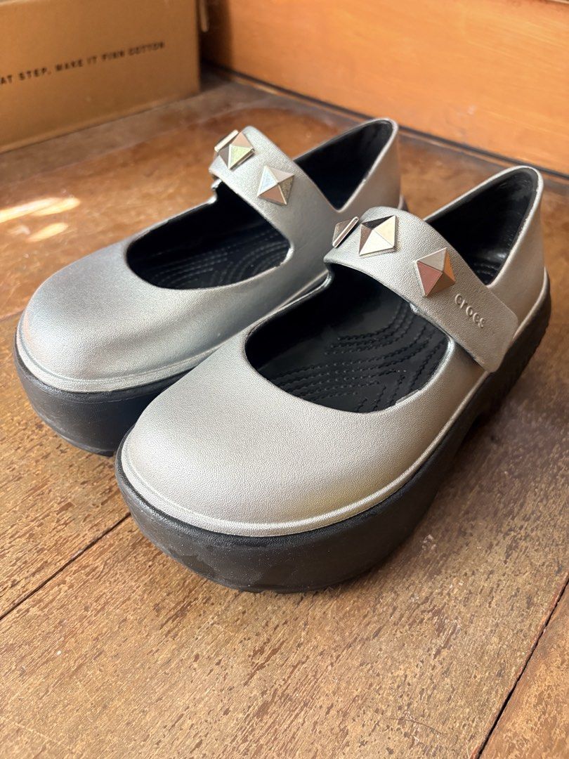 Preloved Crocs Stomp Mary Jane W6 (Category: Wedges) located in Cainta. Submitted by anjvee (Listing ID 1461331641, Image 3). Description: Selling my preloved Crocs Stomp Mary Jane in Silver > Original (bought from Crocs store here in PH) > Size W6, M4 > With removable stud jibbitz so you can wear it without jibbitz or change up the jibbitz > Very cute and comfortable to wear > RFS: decluttering Please don’t hesitate to message me if you have any