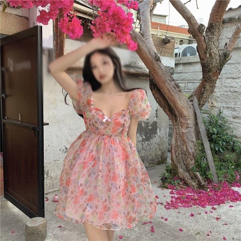Preloved dress large (Category: Dresses) located in Las Pinas. Submitted by yel_olshoppe (Listing ID 1461537911, Image 3). Description: semi large size 100 pesos only euc.