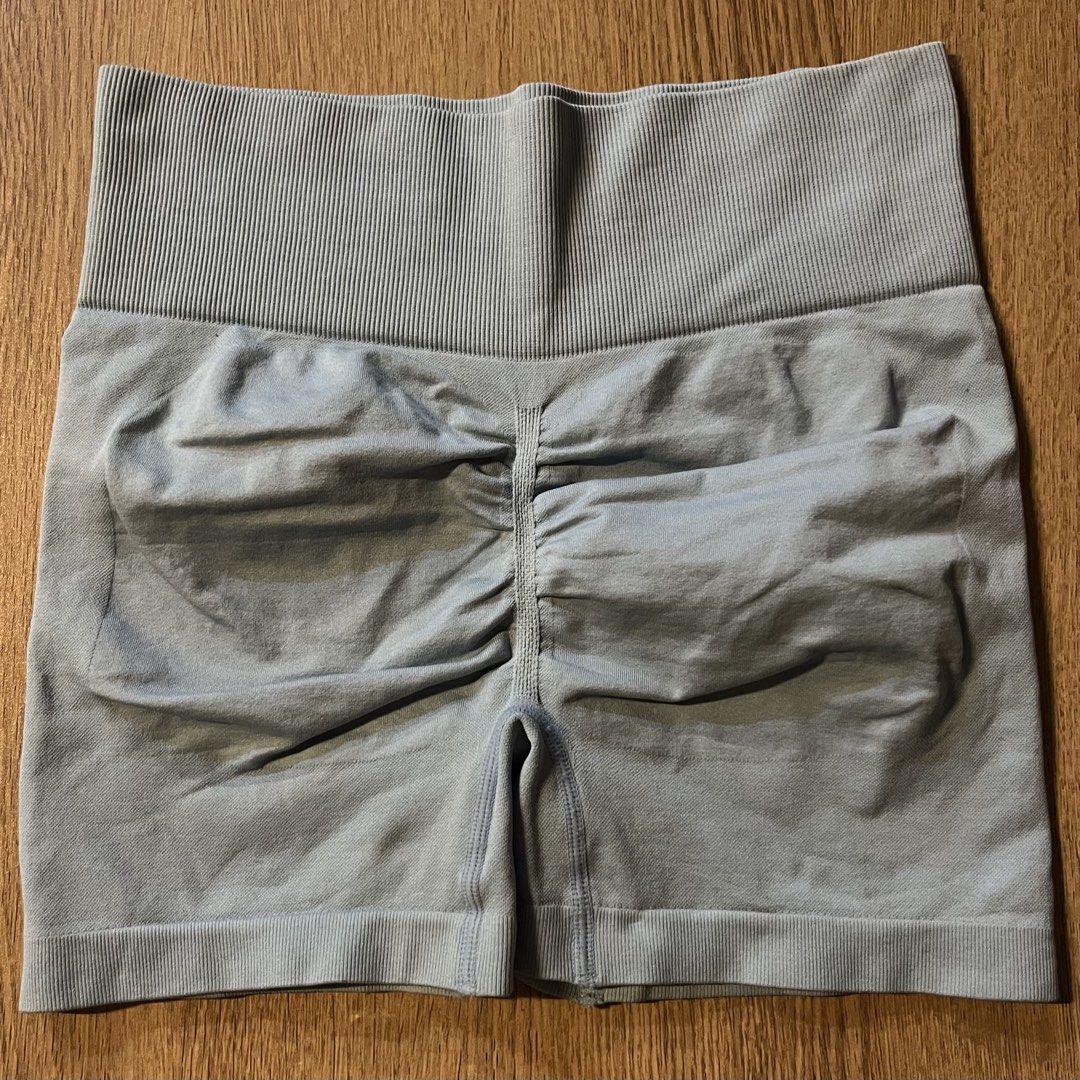 Pre-Loved Gym Shorts (Category: Shorts) located in Bulacan. Submitted by lovelyfindss (Listing ID 1461487655, Image 2). Description: Brand New / Never Used Gym Shorts 🩷 Never been worn or used. In excellent condition and still looks brand new! Selling because I ended up not using it. ✨ Clean & unused ✨ No stains or damage ✨ Perfect for gym, workout, running, or casual wear 💌 Feel free to message me for any questions. .