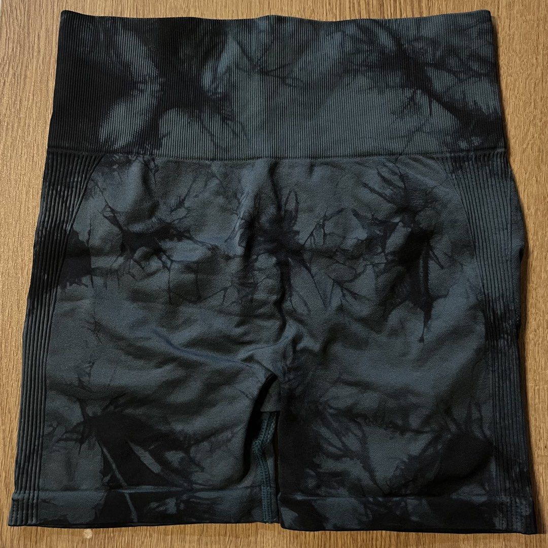 Pre-Loved Gym Shorts (Category: Shorts) located in Bulacan. Submitted by lovelyfindss (Listing ID 1461489233, Image 1). Description: Lightly used gym shorts. Worn only a few times and still in excellent condition. No stains or damage. Selling because I no longer use it. 🩷✨ 💌 Feel free to message me for any questions. .