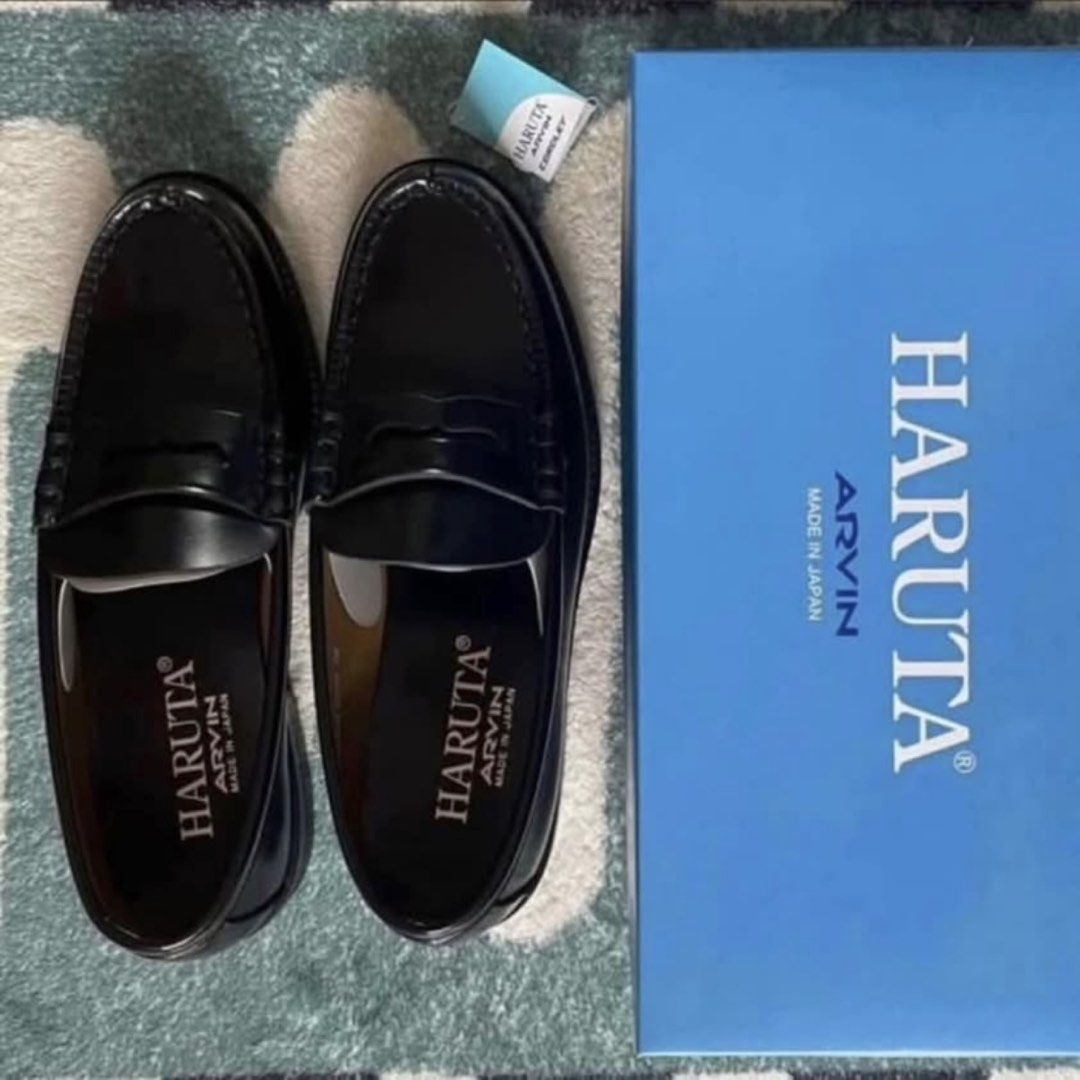 (preorder) haruta arvin loafers (Category: Casual Shoes) located in Manila. Submitted by hyuckshaul (Listing ID 1461339516, Image 2). Description: haruta model 6550 3E arvin loafers - synthetic leather - preorder (within 2 weeks upon order) - japan sizes 23.5 to 30cm (upon availability) - do check & research their sizes accordingly as it can be tricky - message me the color & size in cm when ordering colors: - jamaica (1st photo) - black (2nd pho