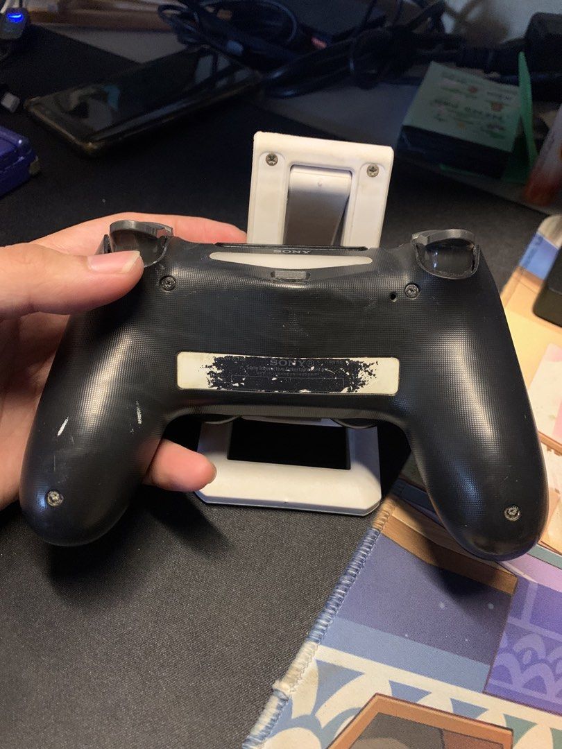 Ps4 controller (Category: PlayStation) located in Bayan Lepas. Submitted by kitokashiki (Listing ID 1461371175, Image 2). Description: WTS Original sparepart only Sparepart only Sparepart only Selling as it is Ps4 controller Condition as show in pic Cod in shah alam area Post + rm10 .