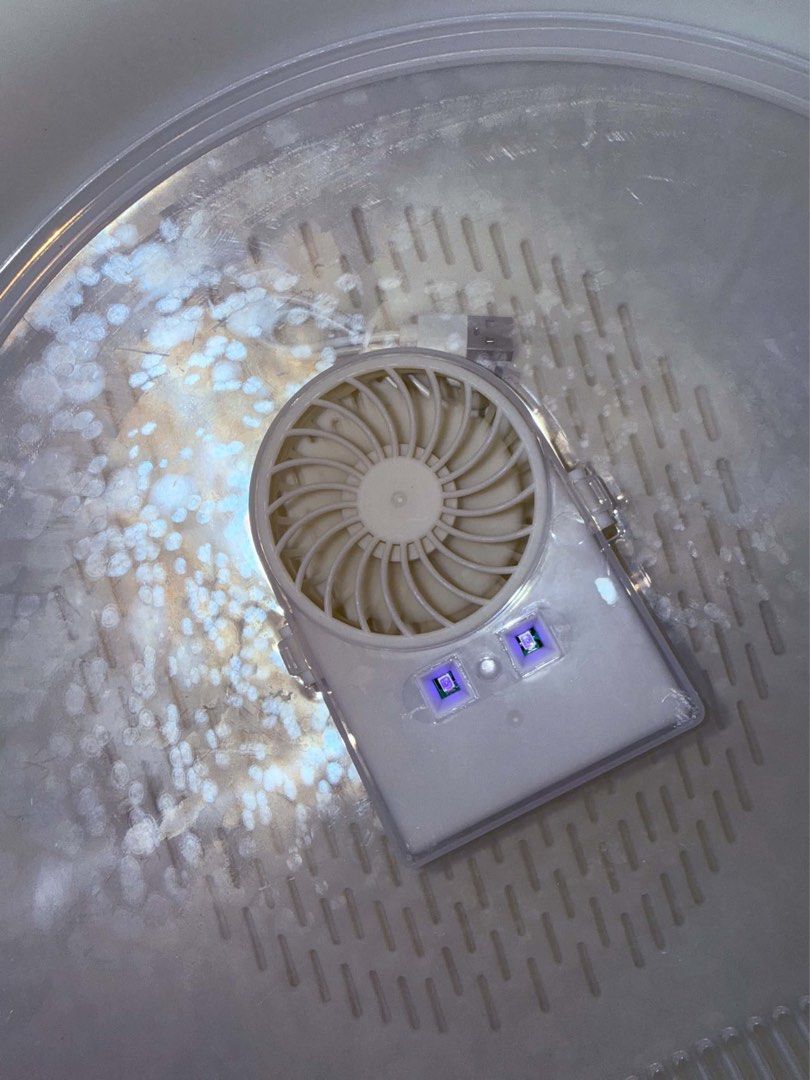 Quick Thaw Machine Tray (Defrost Machine) (Category: Other Kitchen Appliances) located in Manila. Submitted by kyro0o (Listing ID 1461489156, Image 2). Description: for sale, as is taguig loc.