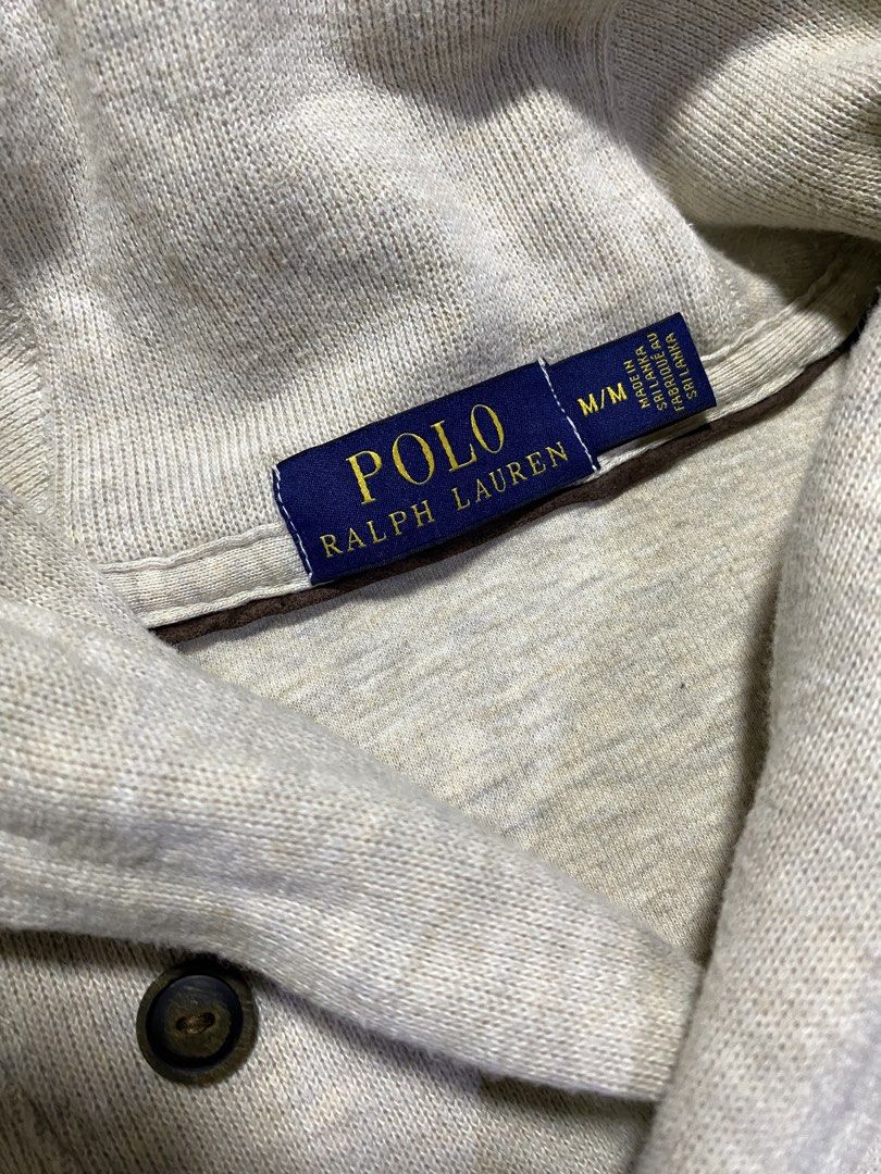 RALPH LAUREN BEIGE GREY SWEATER BUTTON (Category: Coats, Jackets and Outerwear) located in Trento. Submitted by estilounico02 (Listing ID 1461455776, Image 3). Description: SIZE MEDIUM WIDTH 23 LENGTH 26 NO ISSUE 9/10 COLOR RATE .