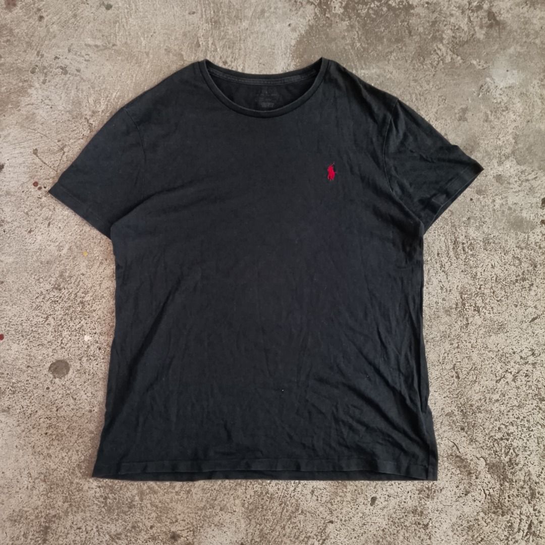 Ralph Lauren shirt small pony (Category: Activewear) located in New Washington. Submitted by kodak_ice (Listing ID 1461389102, Image 1). Description: Dimes: 21x28.