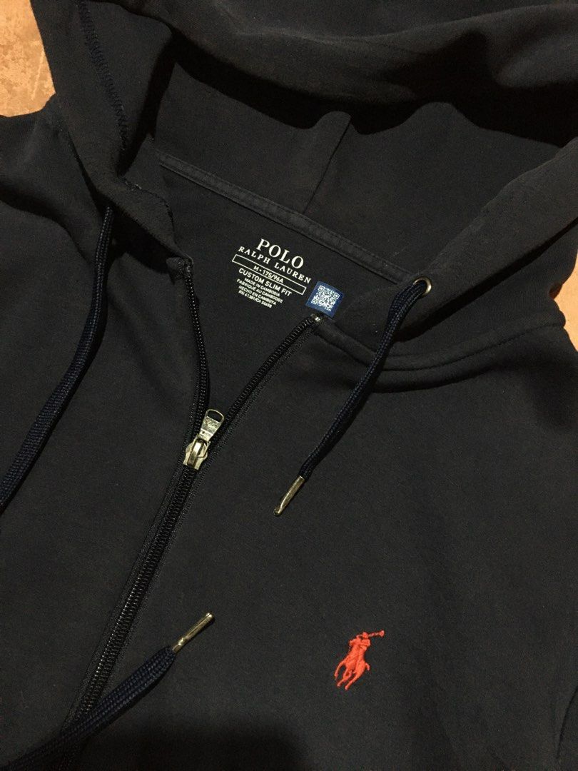 Ralph lauren Zip Jacket (Category: Activewear) located in Cagayan de Oro. Submitted by rosellersumod-ong (Listing ID 1461476400, Image 2). Description: verygoodcondition Issue:Sunburn nasa last pic Size M 22.5/26 .