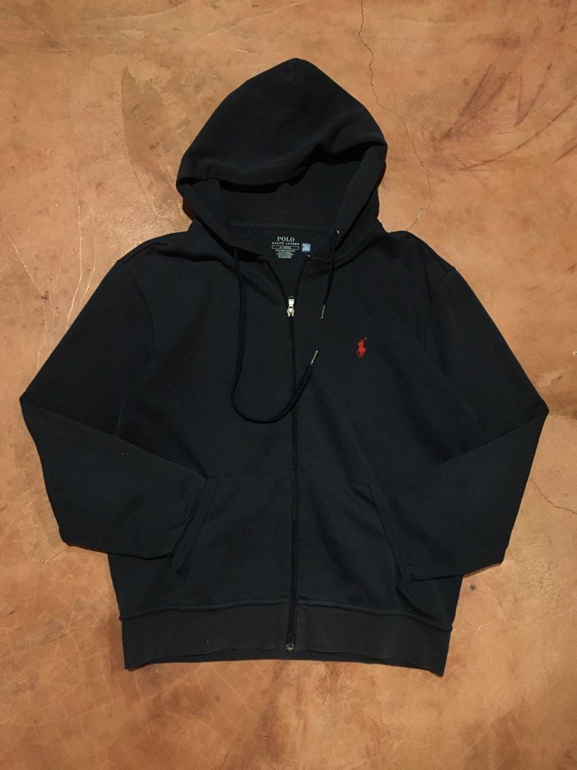 Ralph lauren Zip Jacket (Category: Activewear) located in Cagayan de Oro. Submitted by rosellersumod-ong (Listing ID 1461476400, Image 1). Description: verygoodcondition Issue:Sunburn nasa last pic Size M 22.5/26 .
