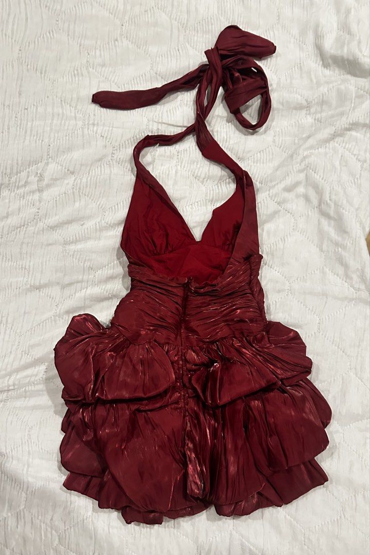 Red Halter Neck Ruffle Mini Dress (Category: Dresses) located in Aroroy. Submitted by as3sssz (Listing ID 1461439834, Image 2). Description: - size xs ontag - never worn brand new - pwede pa ito ipa rent super ganda - perfect for birthdays/event - structured skirt - rfs: wrong size.