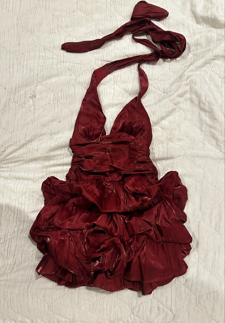 Red Halter Neck Ruffle Mini Dress (Category: Dresses) located in Aroroy. Submitted by as3sssz (Listing ID 1461439834, Image 1). Description: - size xs ontag - never worn brand new - pwede pa ito ipa rent super ganda - perfect for birthdays/event - structured skirt - rfs: wrong size.
