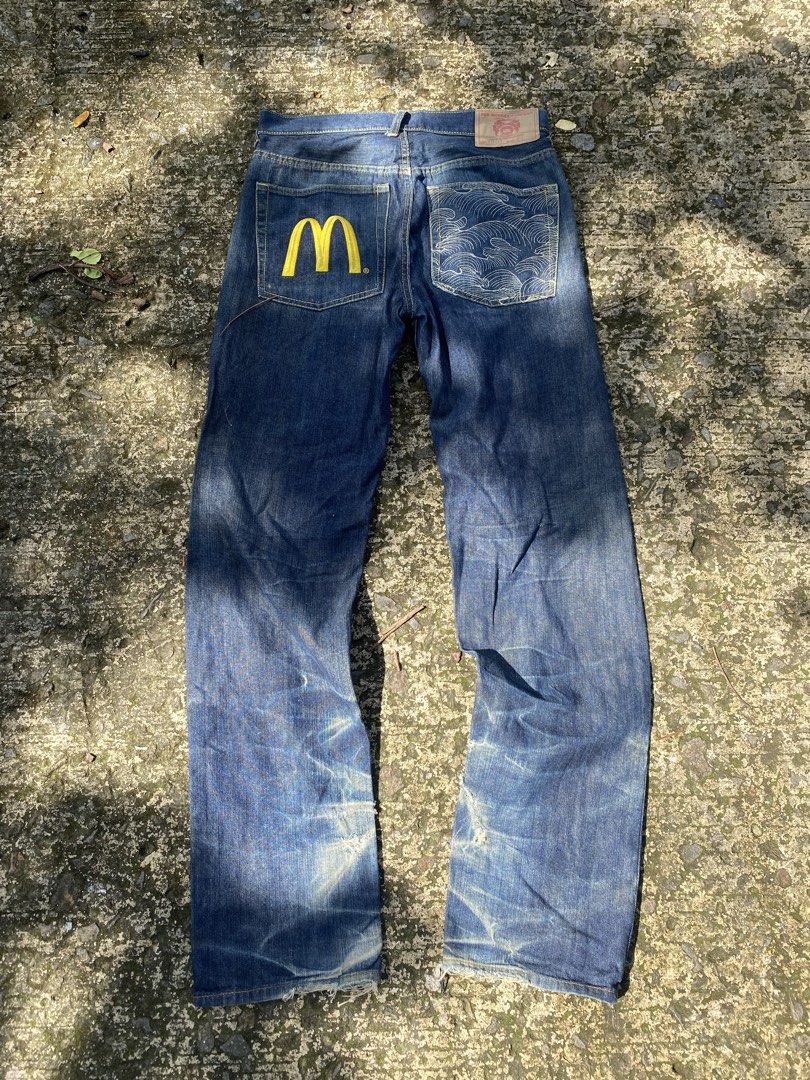 Red Monkey Jeans (Category: Activewear) located in Del Monte. Submitted by dailychoose (Listing ID 1461424192, Image 1). Description: .