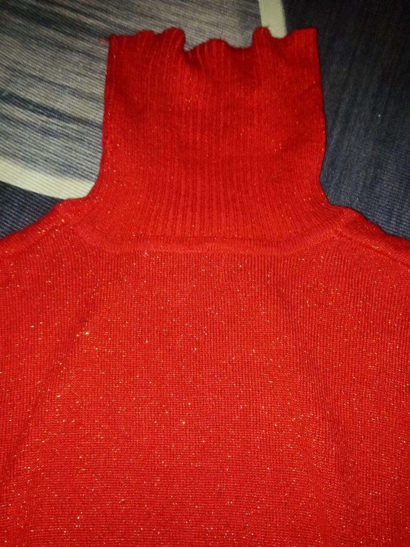 Red Sparkly Turtleneck Long Sleeve Sweater (Category: Longsleeves) located in Manila. Submitted by icamalicdem29 (Listing ID 1461468503, Image 2). Description: - Sparkly red turtleneck sweater - Long sleeves with ribbed cuffs - Subtle shimmer throughout the material - Versatile for casual or dressy looks - Easy to layer or wear solo - Care: Hand wash cold, do not bleach, flat dry, iron medium heat.