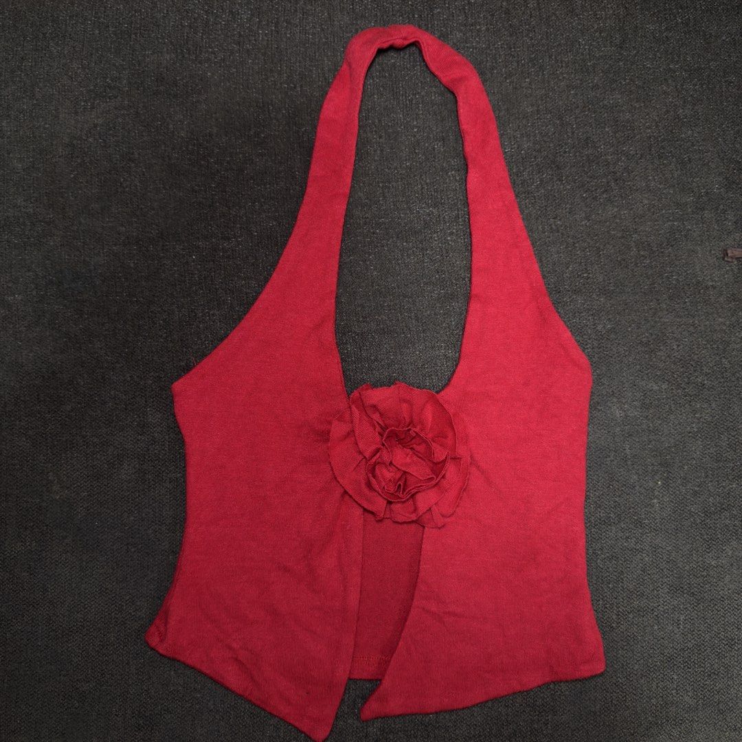 red top (Category: Others Tops) located in Paranaque City. Submitted by phoebeways (Listing ID 1461523229, Image 1). Description: .
