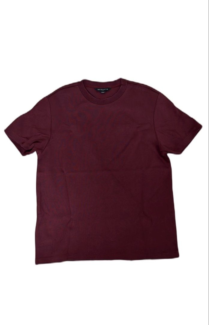 Regatta Burgundy Tshirt (L) (Category: Tshirts & Polo Shirts ) located in Antipolo. Submitted by themrdeclutter (Listing ID 1461417592, Image 1). Description: 🚨Reminders🚨 ✔️Please manage your expectations some of the items posted are pre-loved. ✔️Color may vary due to lighting. ✔️Just send a direct message if you have further concerns with the items posted. .