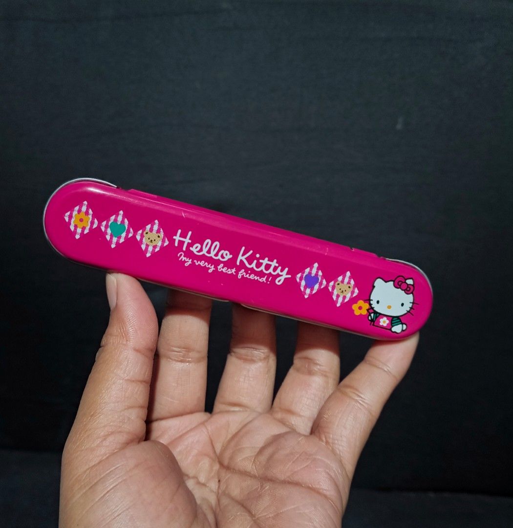 Retro Sanrio 1994' Hello Kitty Pencil Case (Category: Stationery & School Supplies) located in Compostela. Submitted by buenaflora04681 (Listing ID 1461465127, Image 1). Description: .