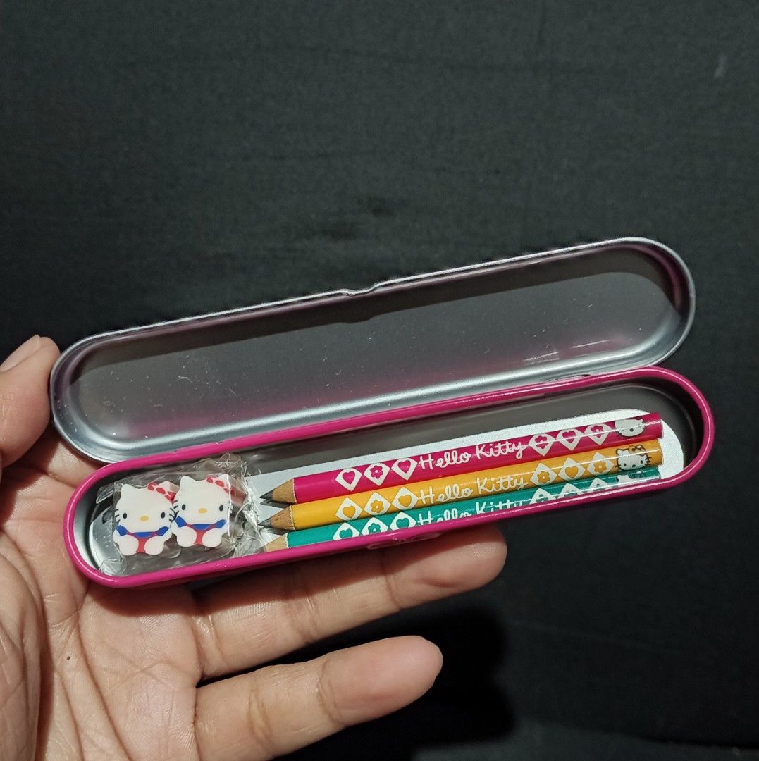 Retro Sanrio 1994' Hello Kitty Pencil Case (Category: Stationery & School Supplies) located in Compostela. Submitted by buenaflora04681 (Listing ID 1461465127, Image 3). Description: .