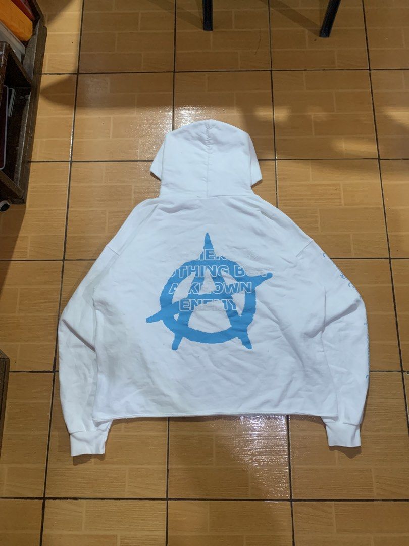 Revenge Anarchy Hoodie (Category: Hoodies) located in Cabuyao City. Submitted by huslterxhaggler (Listing ID 1461395191, Image 2). Description: Revenge Anarchy Hoodie Large on tag 25x25 Excellent condition 3.5k plus shipping fee Cabuyao, Laguna.