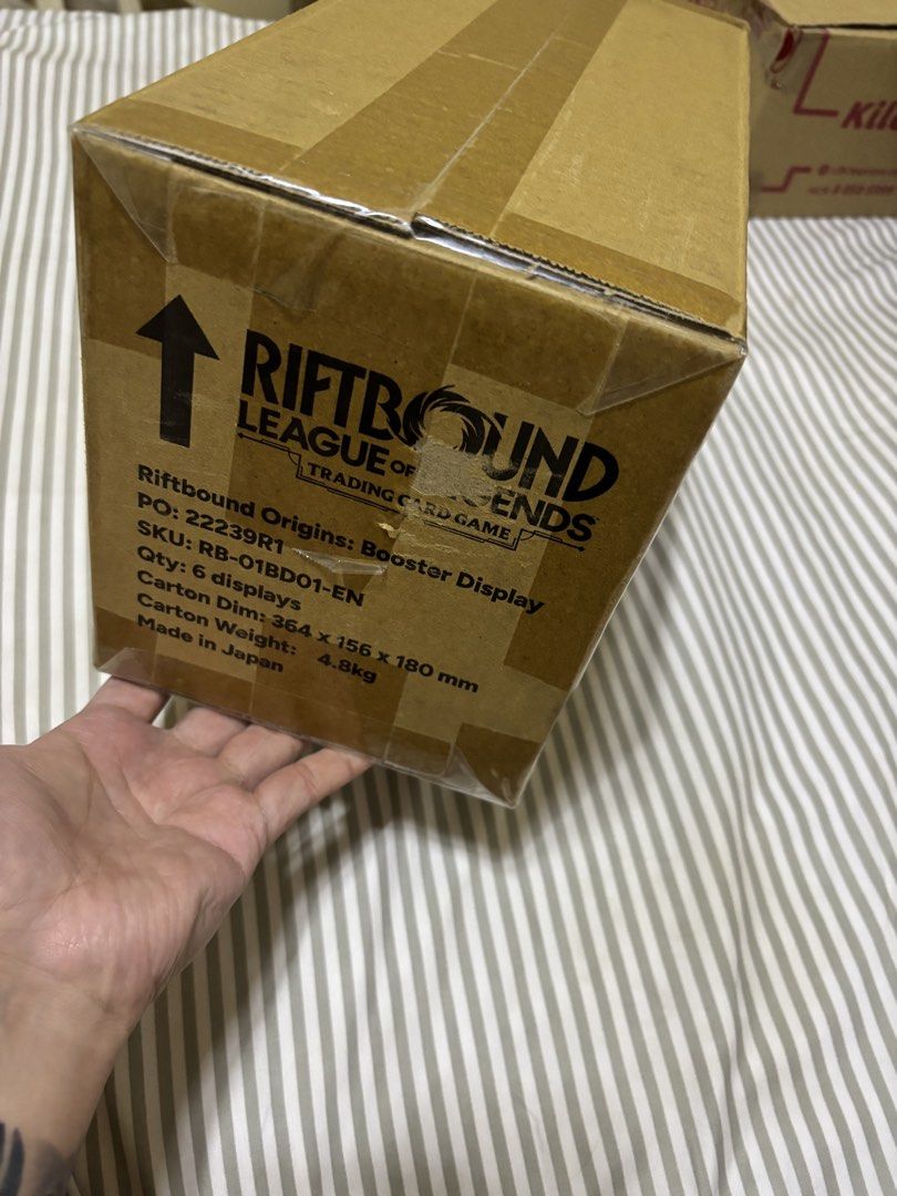 Riftbound Origins english case sealed (Category: Card Boxes & Cases) located in San Fernando. Submitted by goneforgoodz (Listing ID 1461477190, Image 3). Description: New Sealed English booster case .