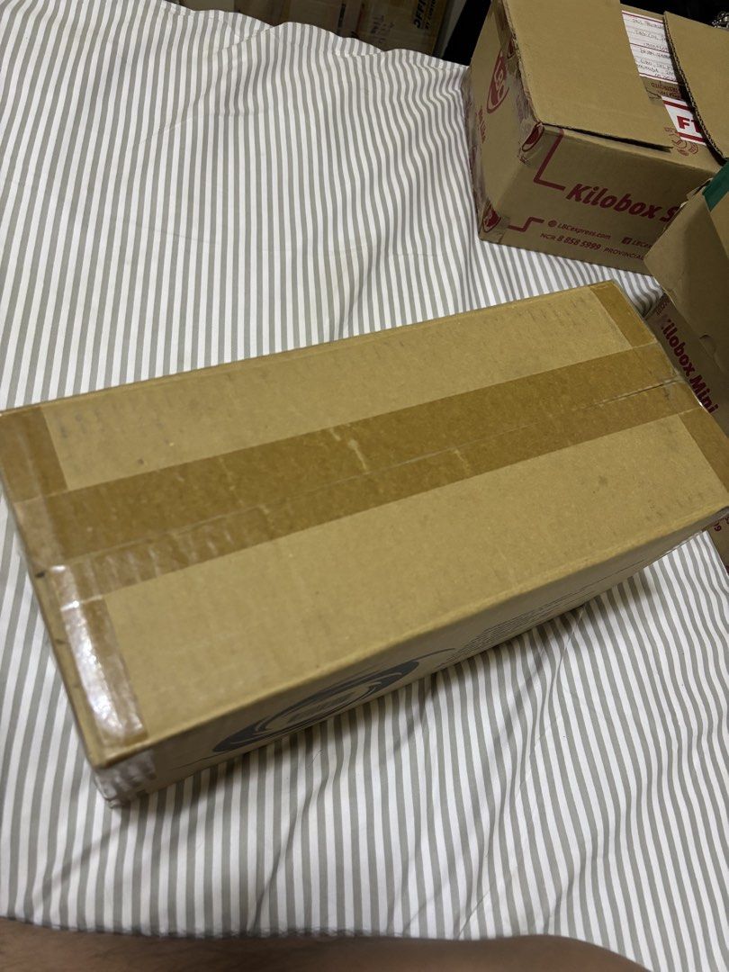 Riftbound Origins english case sealed (Category: Card Boxes & Cases) located in San Fernando. Submitted by goneforgoodz (Listing ID 1461477190, Image 2). Description: New Sealed English booster case .