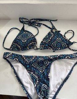 (Category: ) located in . Submitted by shxnnen (Listing ID 1461531109, Image 1). Description: .