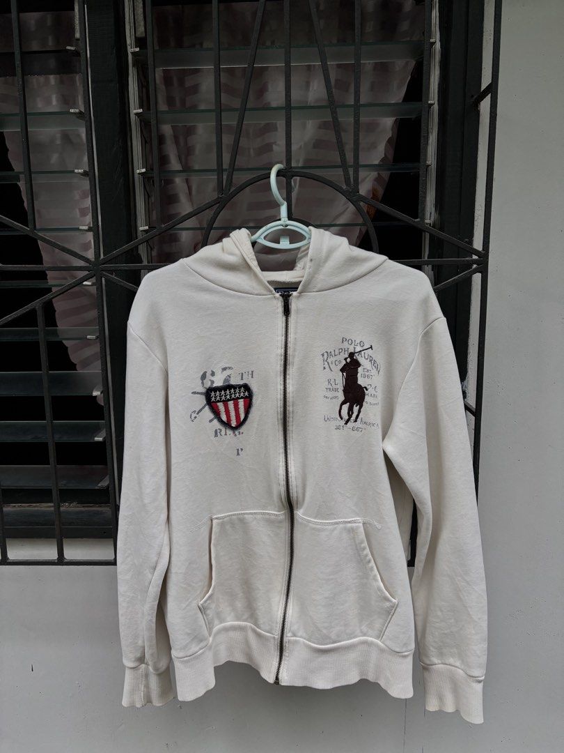 RL Hoodie (Category: Coats, Jackets and Outerwear) located in Isulan. Submitted by nur_thrifts (Listing ID 1461335036, Image 1). Description: RL hoodie Condition: 9/10 Dimes: 21x26 Xl on tag Youth Size 850+ship (nego) Good condition Small stain not noticeable Cut wash tags 📍Isulan, SK Comment/DM to claim”.