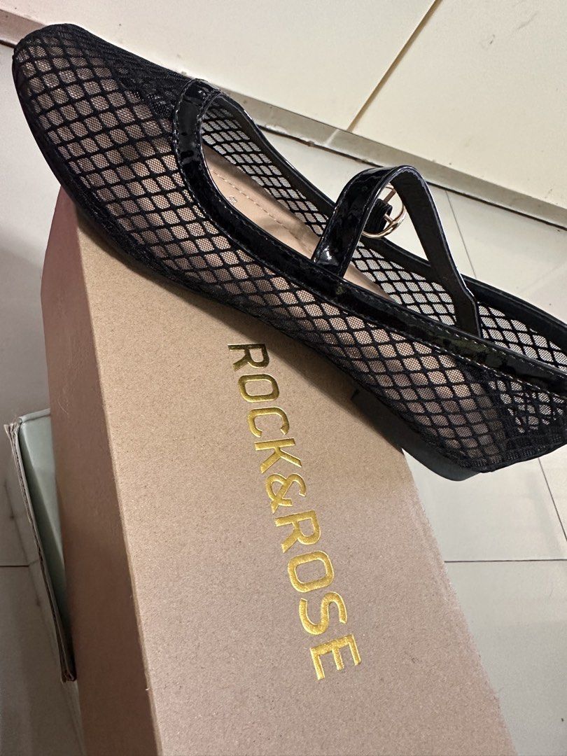 Rock&Rose Black Flats (Shella) (Category: Flats & Sandals) located in Angeles City. Submitted by hyegastos (Listing ID 1461392298, Image 1). Description: - Size 39 US - Never worn/used.
