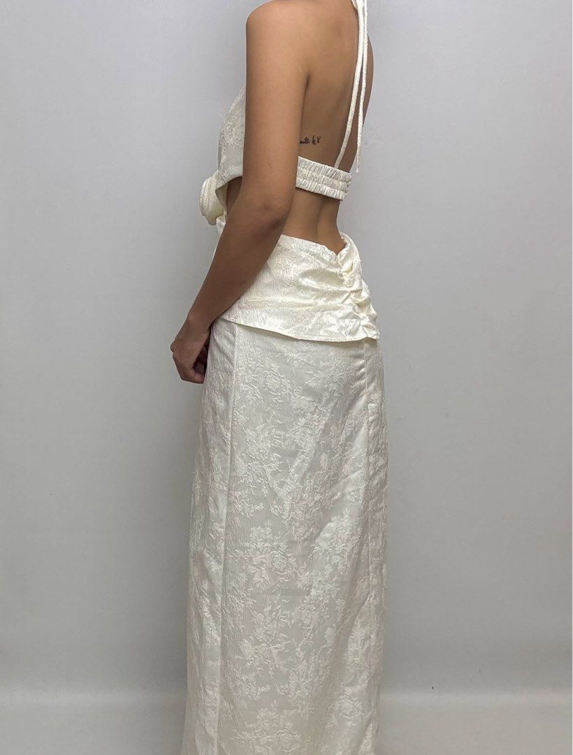 Sale🌺 (Category: Dresses) located in San Juan City. Submitted by jeane_de_arcc (Listing ID 1461332878, Image 3). Description: -lined B:33-40” W:29” (low waist) L:55” Hips:38-40” From MINE: ₱1,180 auto urs.
