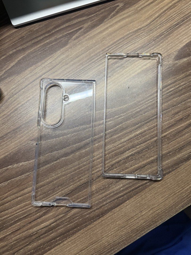 Samsung Galaxy Z Fold 8 Ultra Clear Case (Category: Cases & Sleeves) located in Paranaque City. Submitted by ivenronin (Listing ID 1461358840, Image 3). Description: Samsung Galaxy Z Fold 8 Ultra Case Brand: XUNDD RFS: Bought so many cases, felt like I don’t need this already..
