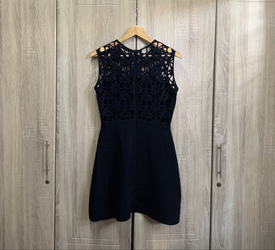 Sandro Paris Black Dress Size 2 (Category: Luxury Apparel) located in Bocaue. Submitted by mndzeey (Listing ID 1461351150, Image 3). Description: Sandro Paris Black Dress Size 2 Dimensions Width -18 Waist -15 to 16 ( size 30 /32 ) Length -24 As new No issues.