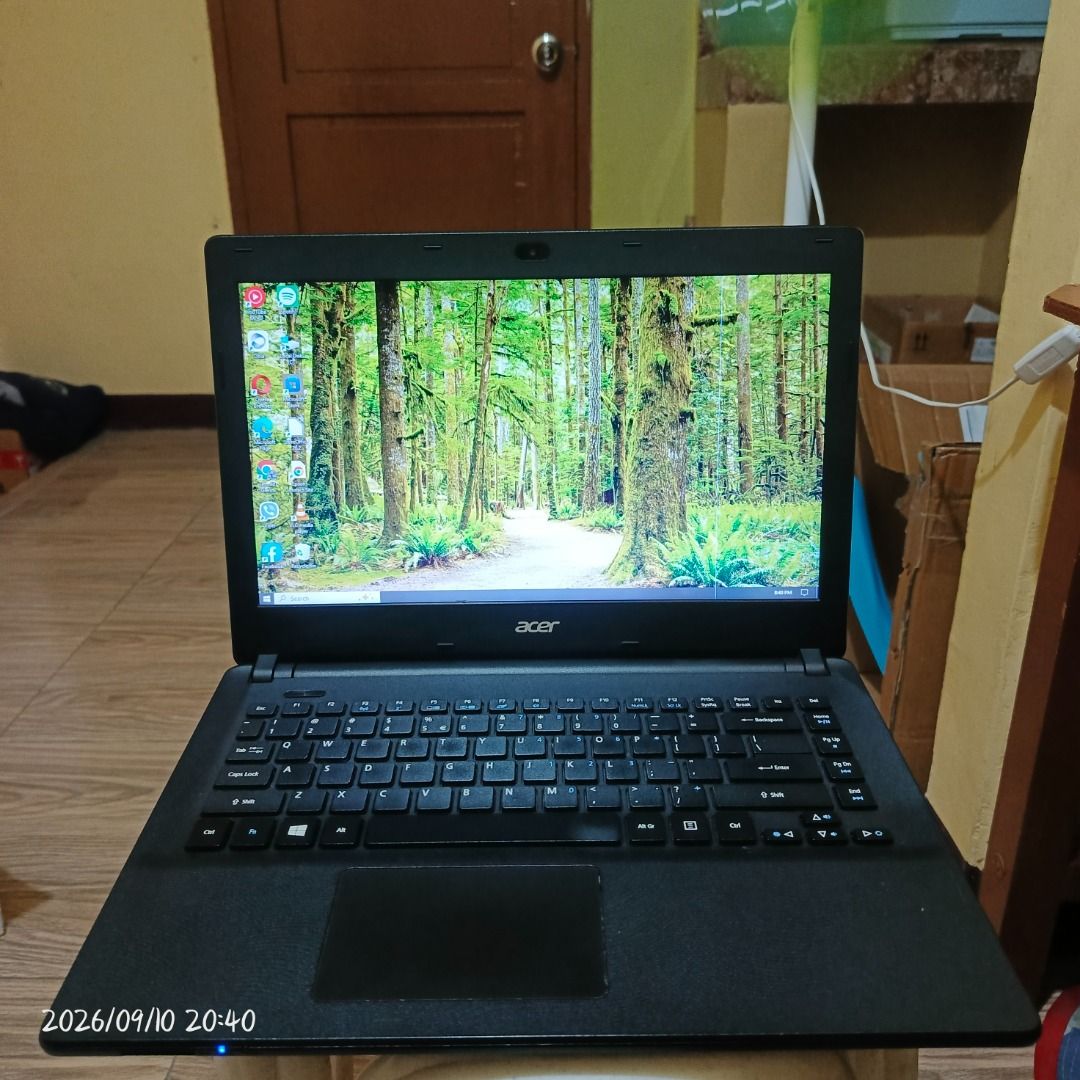 Selling Acer Aspire 3 (Category: Laptops & Notebooks) located in Caloocan City. Submitted by brightwater_3d963e (Listing ID 1461406030, Image 2). Description: 💻 FOR SALE: Acer Aspire 3 (N15Q5 / ES1-431) ₱8,000 | Fixed — Fair Price ✅ Specs: - 8GB RAM (mabilis sa multitask!) ​ - 500GB HDD (malaki storage!) ​ - Intel processor ​ - Fully functional — walang ibang sira ℹ️ Tandaan: May puting linya sa screen pero hindi nakakaapekto sa paggamit — malin