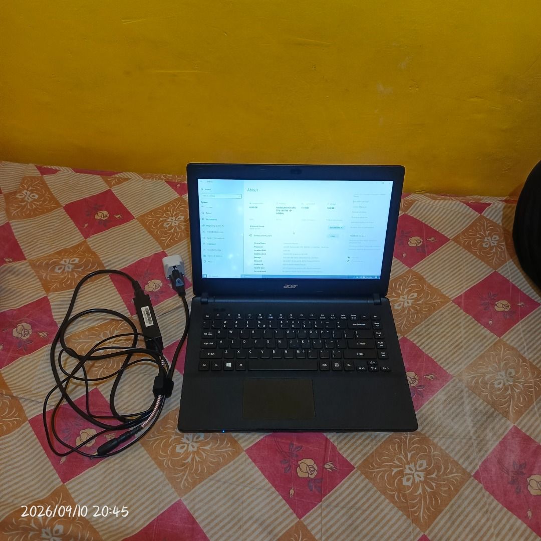 Selling Acer Aspire 3 (Category: Laptops & Notebooks) located in Caloocan City. Submitted by brightwater_3d963e (Listing ID 1461406030, Image 3). Description: 💻 FOR SALE: Acer Aspire 3 (N15Q5 / ES1-431) ₱8,000 | Fixed — Fair Price ✅ Specs: - 8GB RAM (mabilis sa multitask!) ​ - 500GB HDD (malaki storage!) ​ - Intel processor ​ - Fully functional — walang ibang sira ℹ️ Tandaan: May puting linya sa screen pero hindi nakakaapekto sa paggamit — malin