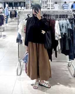 (Category: ) located in . Submitted by iycaapreloved (Listing ID 1461357201, Image 1). Description: .