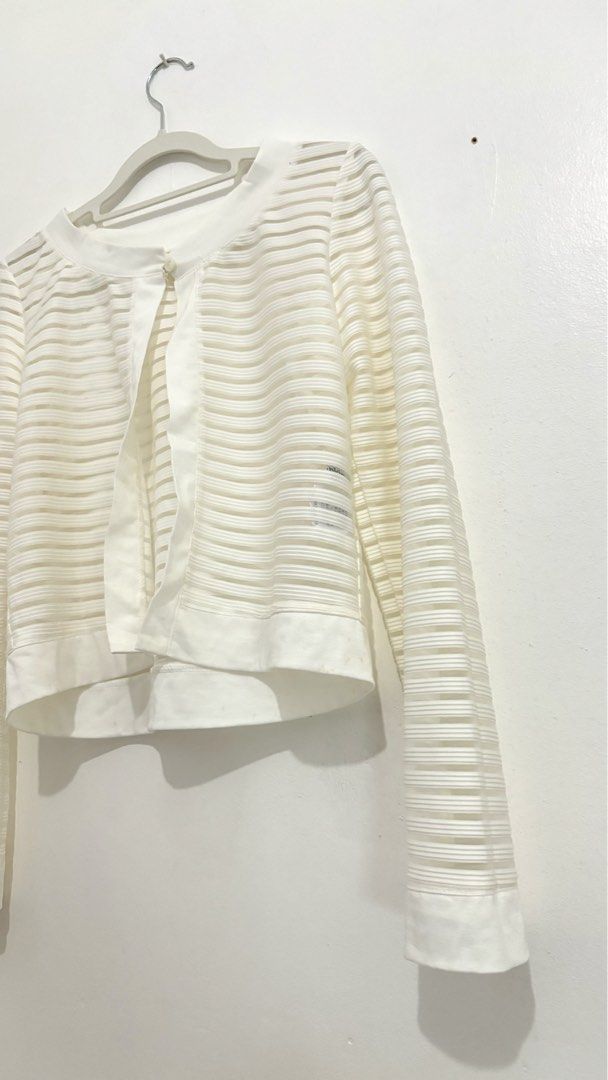 Sheer Striped Open-Front Cardigan (Category: Longsleeves) located in Caloocan City. Submitted by buymethisandthat (Listing ID 1461401125, Image 3). Description: ✨ Sheer Striped Open-Front Cardigan - ₱129 📌 CONDITION • Condition: 7.5/10 • Flaws: Noticeable brownish/yellowish spots along the lower bottom hem and cuff edges 📏 SIZE • Tag Size: Medium (M) • Recommended: Fits Small to Medium.