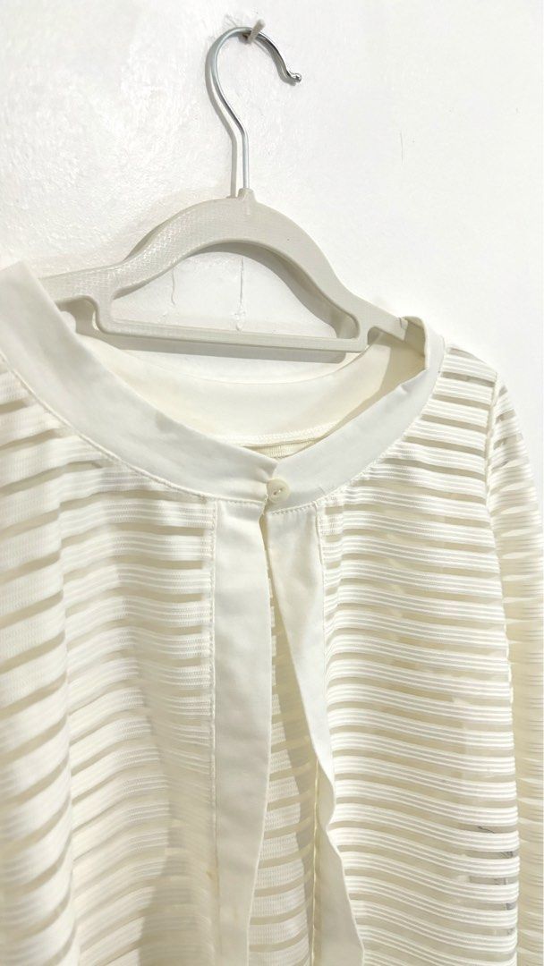 Sheer Striped Open-Front Cardigan (Category: Longsleeves) located in Caloocan City. Submitted by buymethisandthat (Listing ID 1461401125, Image 2). Description: ✨ Sheer Striped Open-Front Cardigan - ₱129 📌 CONDITION • Condition: 7.5/10 • Flaws: Noticeable brownish/yellowish spots along the lower bottom hem and cuff edges 📏 SIZE • Tag Size: Medium (M) • Recommended: Fits Small to Medium.